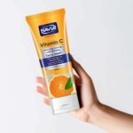 Navia Vitamin C Face Wash - Brightening, Exfoliating & Fresh Skin (100ml) - Image 4